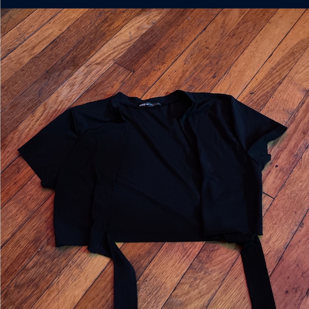 Wrap around tee